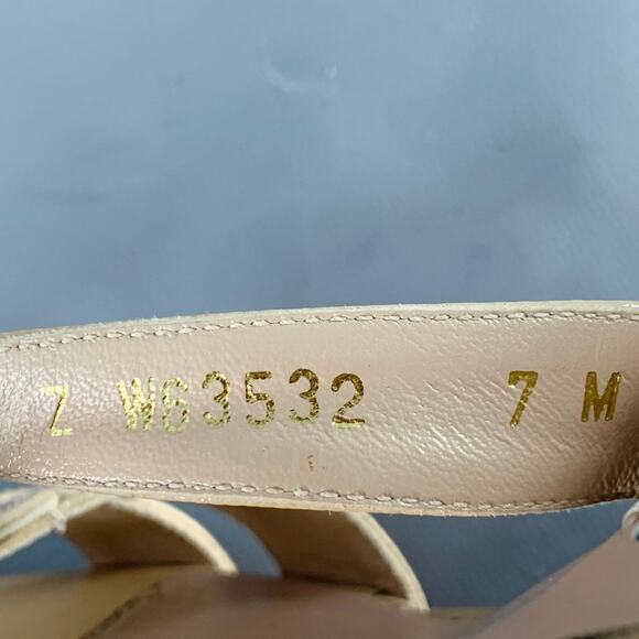 STUART WEITZMAN Size 7 Beige Textured Cork Platform Wedge Sandals - Picture 8 of 8